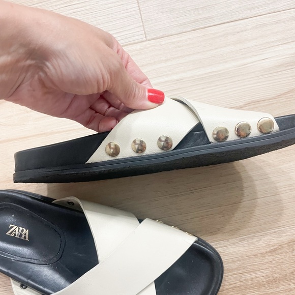 Zara Women's Black and White Slide Sandals Size 5 - Picture 6 of 10